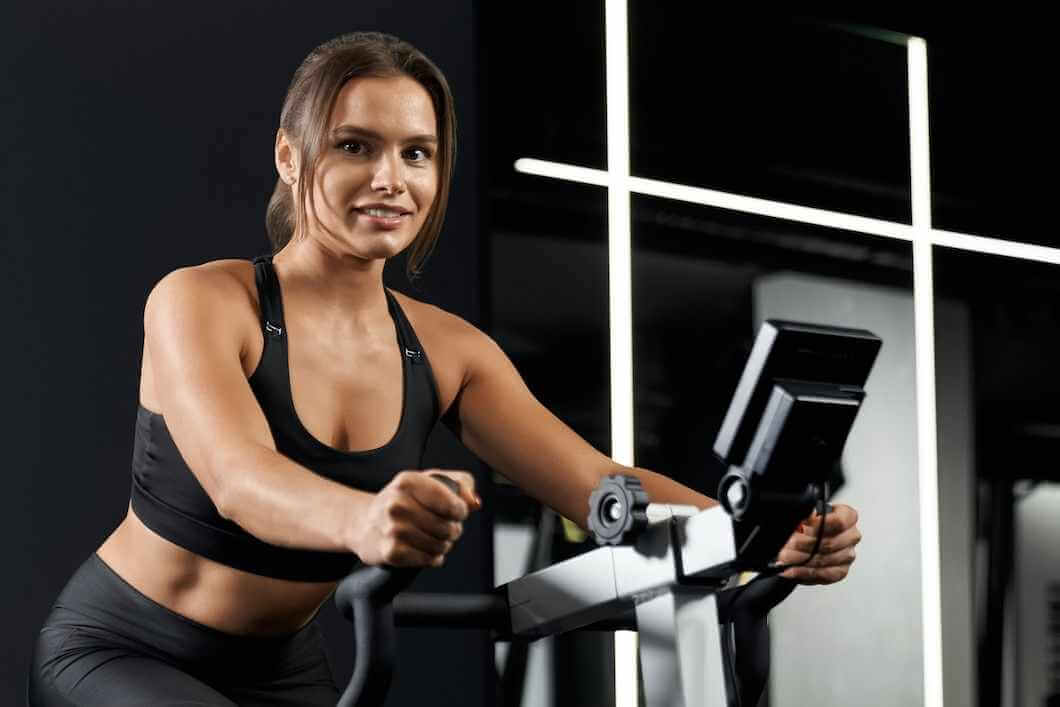 Spin Bike or Elliptical Trainer? 4 Key Points to Consider!